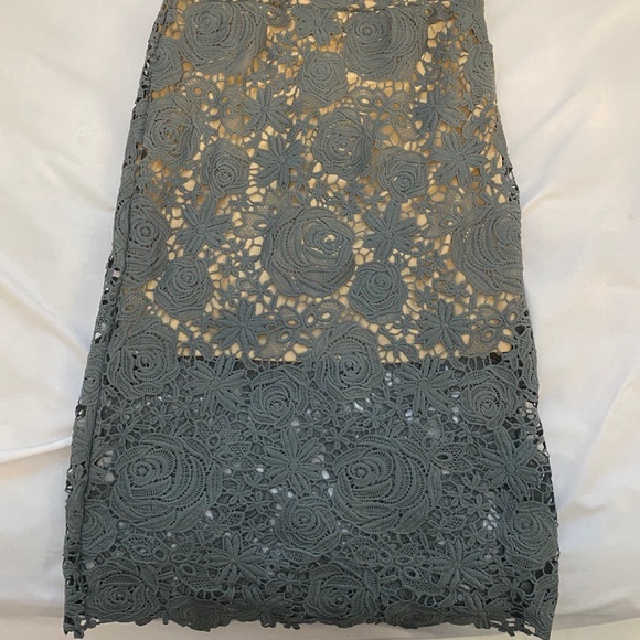 Lace Midi Dress - Picture 3 of 4